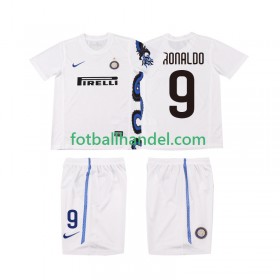 Barn Fotballdrakter Inter Milan Ronaldo 9 2010 2011 Borte Retro Kortermet